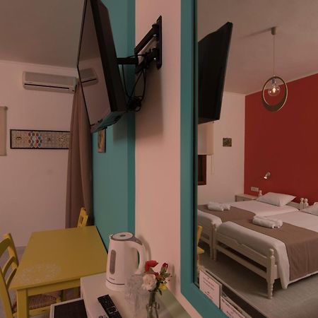 Niki Rooms Palaiochora Room photo