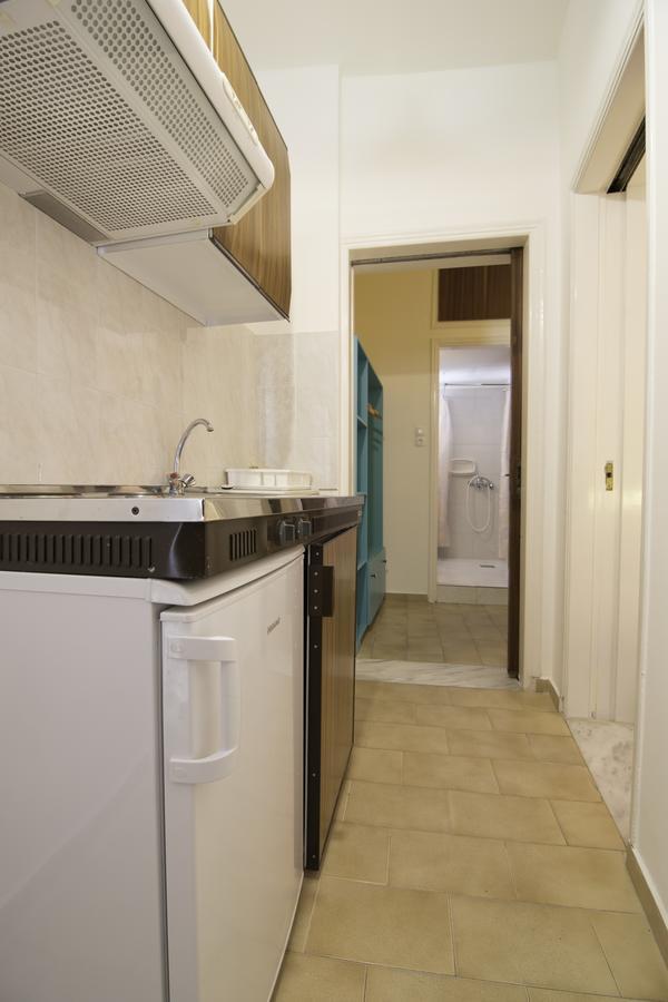 Niki Rooms Palaiochora Exterior photo