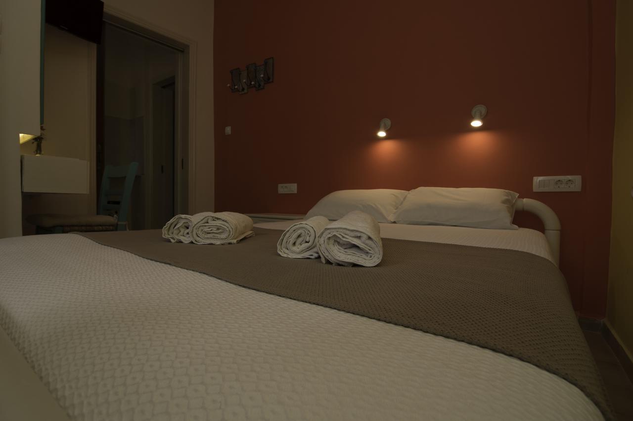 Niki Rooms Palaiochora Exterior photo